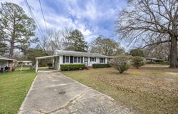 211 Massee Drive, Dothan, AL 36301