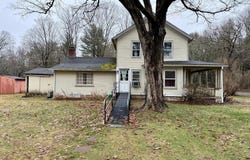21 High Bridge Road, Newtown, CT 06482