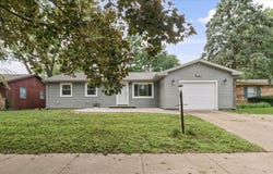 2105 Blackthorn Drive, Champaign, IL 61821