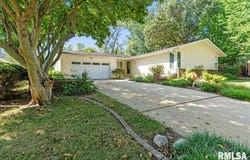 1608 DENISON Drive, Springfield, IL 62704