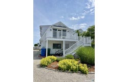 165 Middle Beach Road, Madison, CT 06443