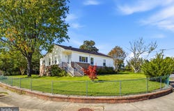 900 CARROLL Avenue, LAUREL, MD 20707