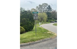 9 Pilgrim Harbor, Wallingford, CT 06492