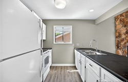 123 Barba Le Lane, Lake Ozark, MO 65049