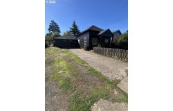 1119 ASH Ave, CottageGrove, OR 97424