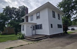 407 E Wall Street, Centerville, IA 52544