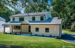300 E Chestnut Avenue E, Metuchen, NJ 08840