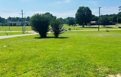 208 Oakdale, CAMDEN, TN 38320