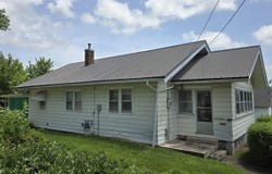 500 E 1St Street, Leon, IA 50144