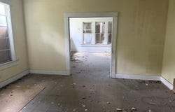 712 N 1st Ave, Laurel, MS 39440