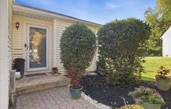 47 Heyden Road, Troy, NY 12198