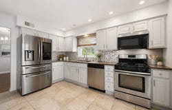 835 Maple Road, Flossmoor, IL 60422