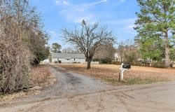 1677 Clearview Drive, Manning, SC 29102