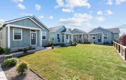 198 Gangnes Drive, Talent, OR 97540