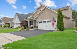 9 Mason Drive, Jackson, NJ 08527