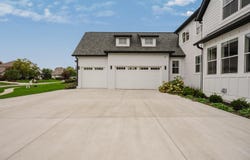 10056 Morris Drive, Dublin, OH 43017
