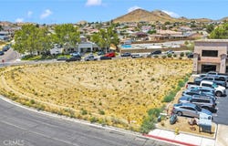 Siskiyou Road, Apple Valley, CA 92307