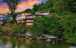 35 Shore Road, Edgewater, NJ 07020