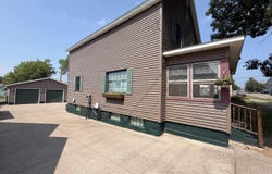 324 W Ridge Street, Ishpeming, MI 49849-1934