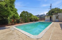1995 SMITHOAK St, Eugene, OR 97404