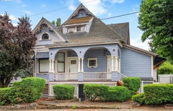 501 E 9TH St, TheDalles, OR 97058