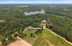 1055 CR 1361, GARRISON, TX 75946