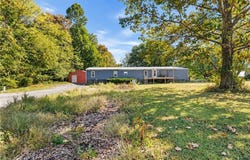 11380 S Old Bear Creek Road, Pekin, IN 47165