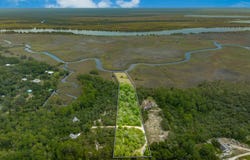 Durham Dr, Apalachicola, FL 32320