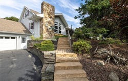 44 Hillcrest Dr, Victor, NY 14564