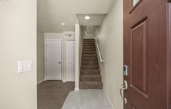 7967 NE HEISER St, Hillsboro, OR 97006