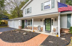 38 White Birch Cir, Rochester, NY 14624