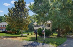 6013 Stone Bluff Drive, Clemmons, NC 27012