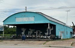 600/604/606 East Main Street, Eagle Lake, TX 77434