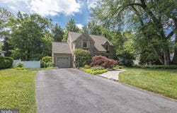 10 EFFINGHAM, YARDLEY, PA 19067