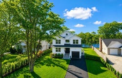 909 Ostrander Avenue, Riverhead, NY 11901
