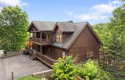 326 Alpine Mountain Way, Pigeon Forge, TN 37863