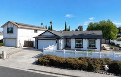 1904 Calaveras Dr, Bay Point, CA 94565