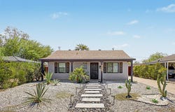 1413 E EDGEMONT Avenue, Phoenix, AZ 85006
