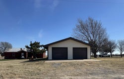 33021 Cimarron Rd, Waynoka, OK 73860