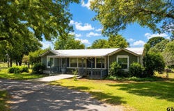 4050 CR 4316, LaRue, TX 75770