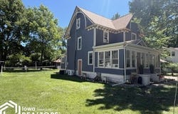 105 5th Street S, Humboldt, IA 50548