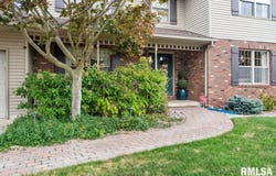 312 Westwinds Drive, Jacksonville, IL 62650