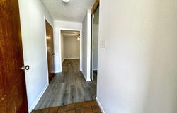 102 E Wallace Street, Llano, TX 78643