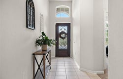 521 Hendelson Ln, Hutto, TX 78634