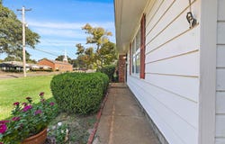 1520 MT MORIAH Rd, Memphis, TN 38117