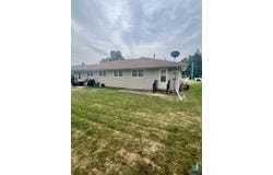5014 W 47 St, Sioux Falls, SD 57106-1504