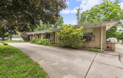 24319 Tamarack Trail, Southfield, MI 48075