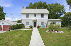 305 S 6th Avenue, Ozark, MO 65721