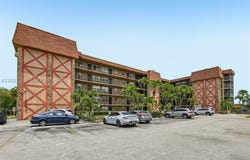 6575 W 4th Ave, Hialeah, FL 33012