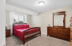 1314 Hummingbird Circle, Waterloo, IA 50702